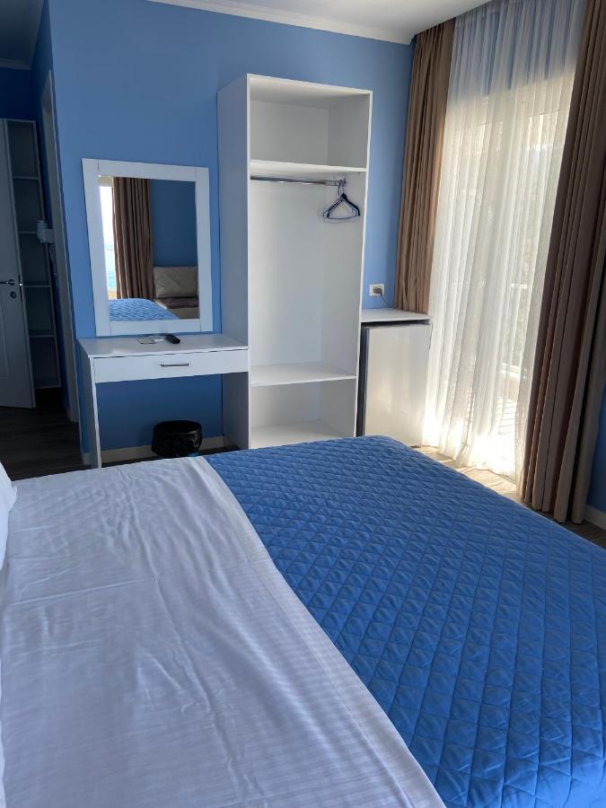 Persephone Hotel ฮีมาเรอ ภายนอก รูปภาพ